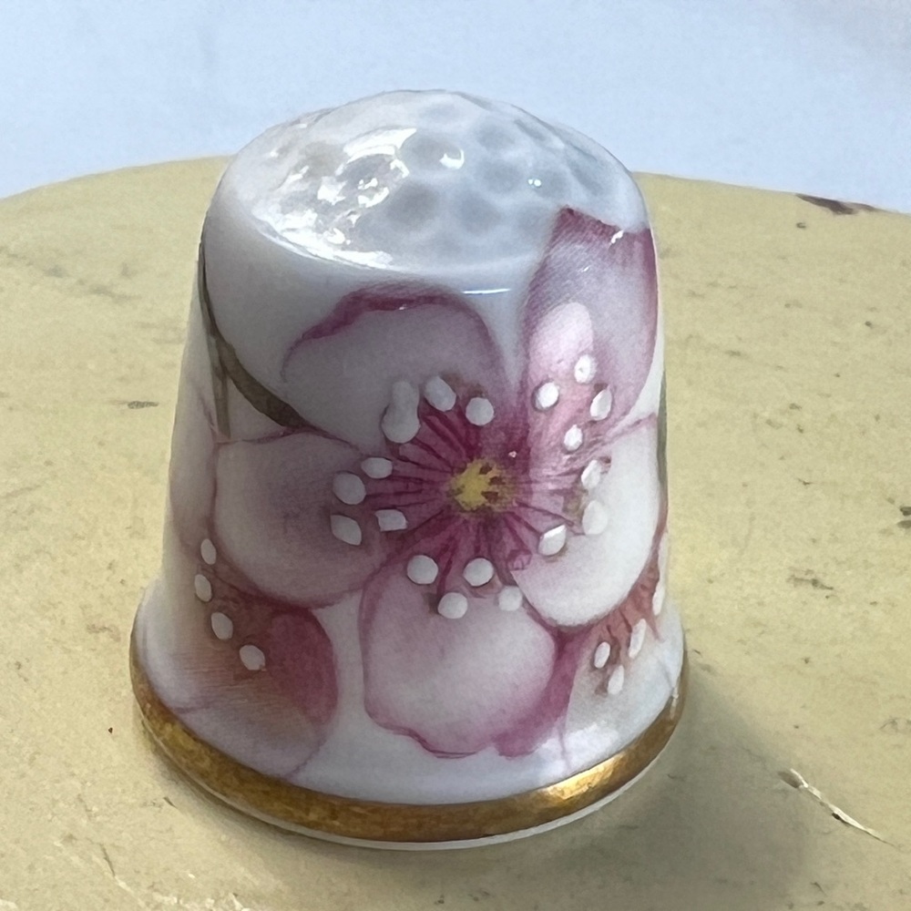 Floral Porcelain Thimble with Gold Trim, made by Sutherland, England